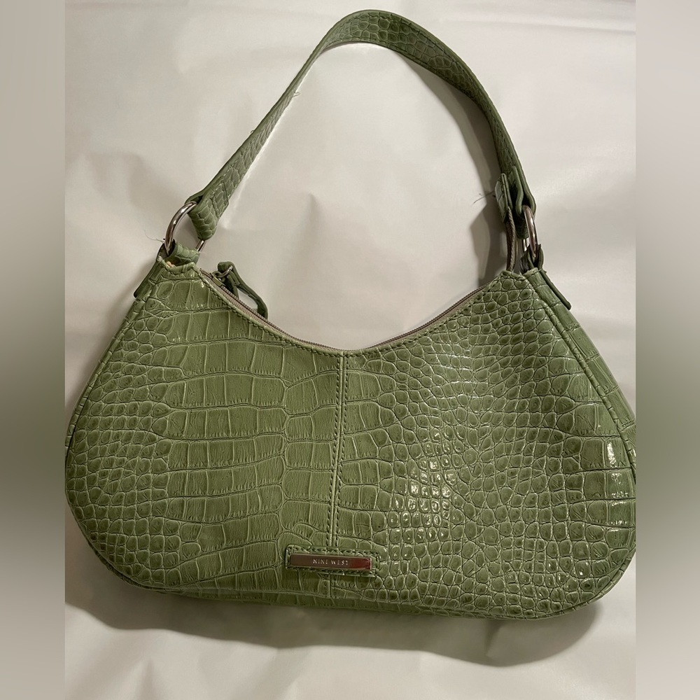NINE WEST! Cute little light green shoulder purse. Perfect condition!